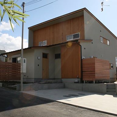 片流れの箱の家