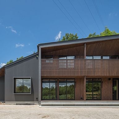 Pegmatite -晶洞の家-