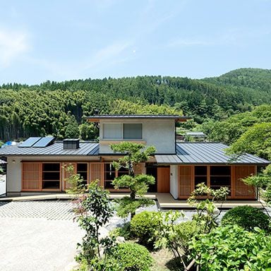 里の家 ～玖珠万年山の麓 実りある住まい～