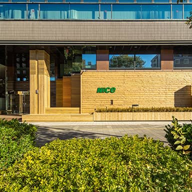 ナイス株式会社　本社ビル　外装木質化リノベーション