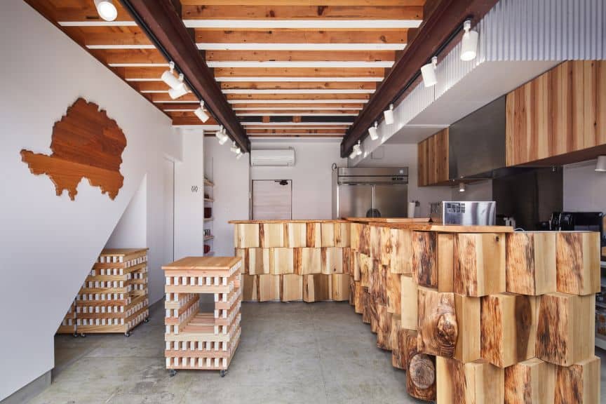 中橋　わかちや